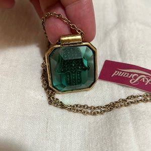 Lucky Necklace Hamsa 🪬